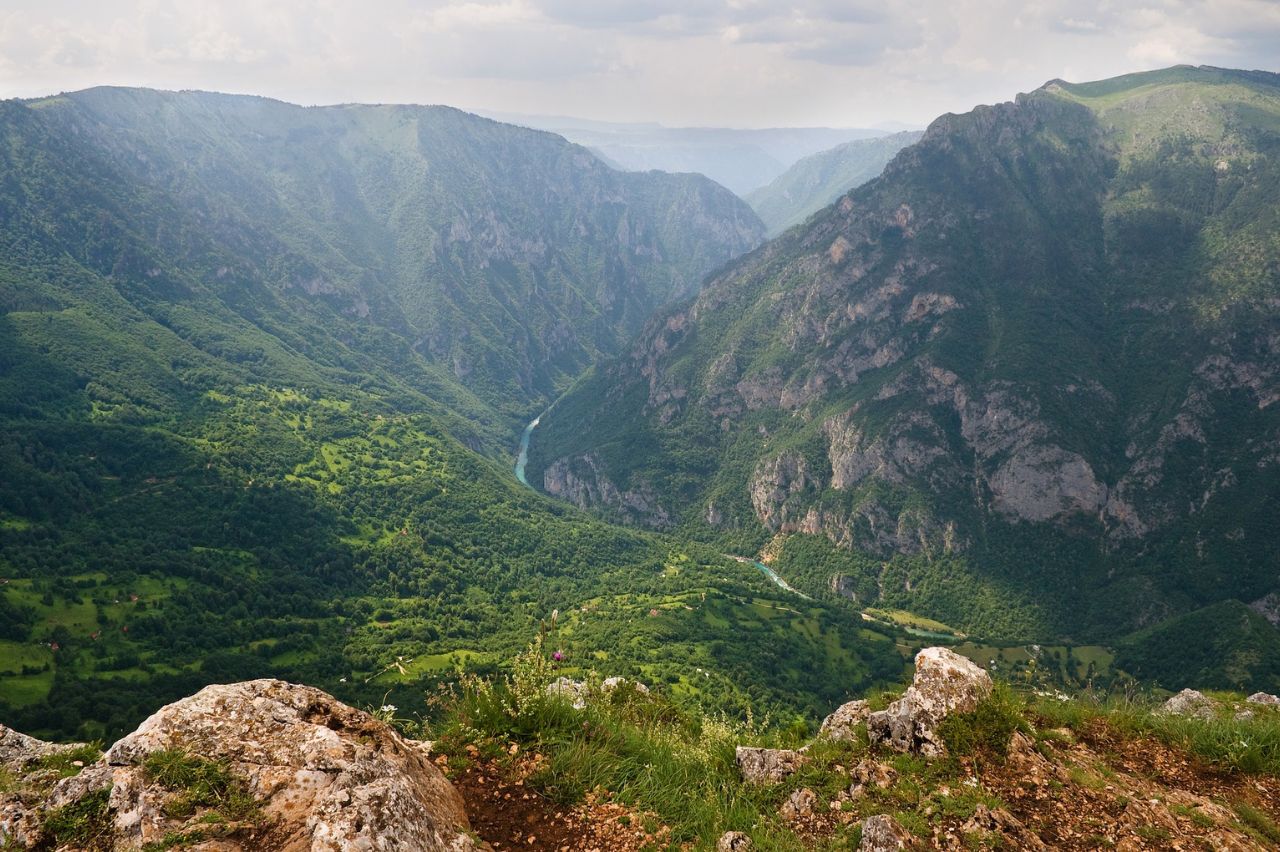 Kanion rzeki Tary - Wycieczki fakultatywne po Czarnogórze - Balkan Trip